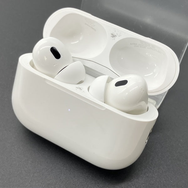 【中古】MagSafe充電ケース(USB-C)付きAirPods Pro(第2世代) MTJV3JA【秋葉原】