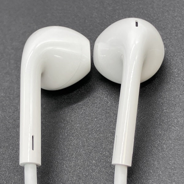 【中古】EarPods（USB-C） インナーイヤー型イヤホン【秋葉原】
