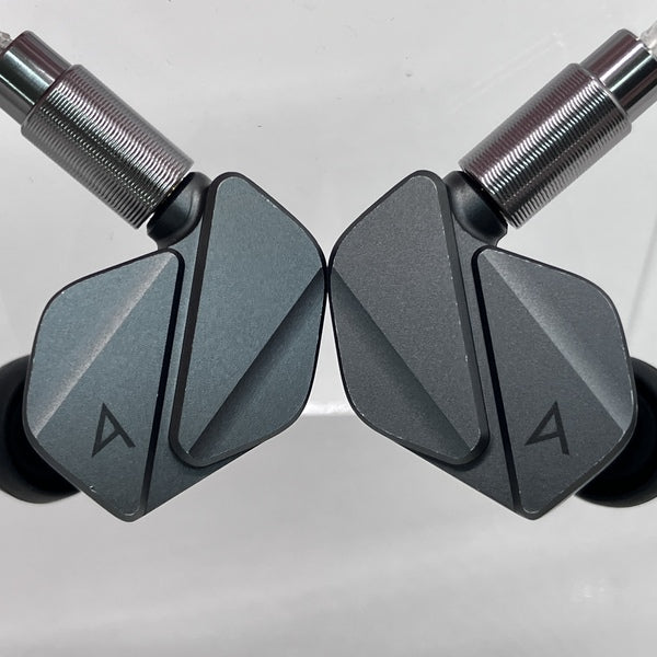 【中古】AK ZERO2 【IRV-AK-ZERO2】【秋葉原】