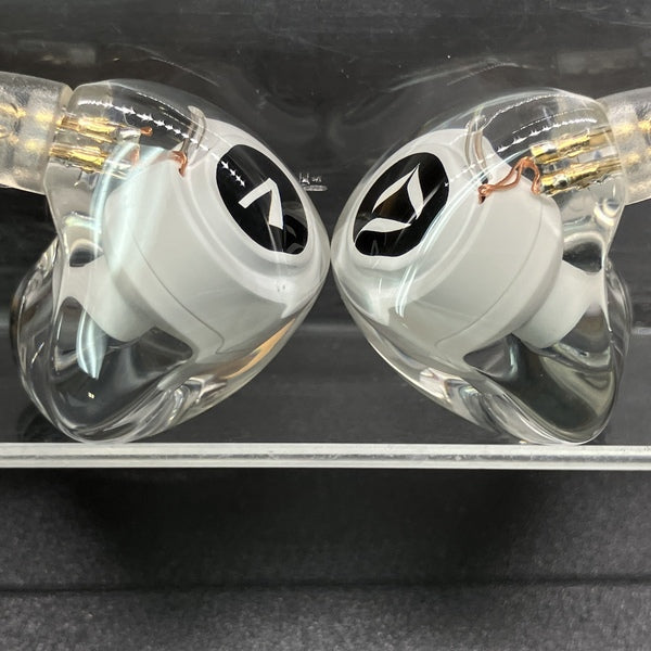 【中古】ACTIVO Q1 【IRV-ACTIVO-Q1】【秋葉原】