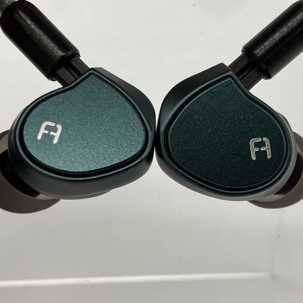 【中古】Spring 【FA-2507】【秋葉原】