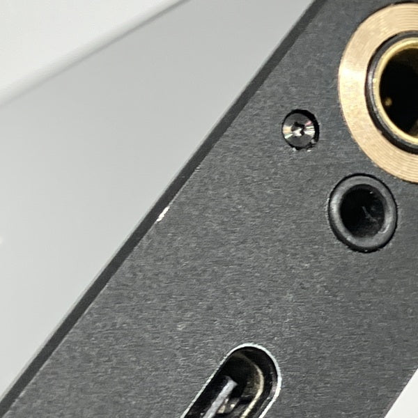 【中古】M11 Pro Black 【FIO-M11PRO-B】【日本橋】
