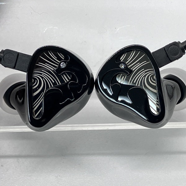 【中古】Mystic 8【秋葉原】
