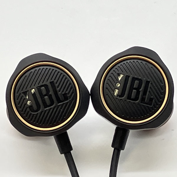 【中古】QUANTUM 50C【JBLQTUM50CBLK】【秋葉原】