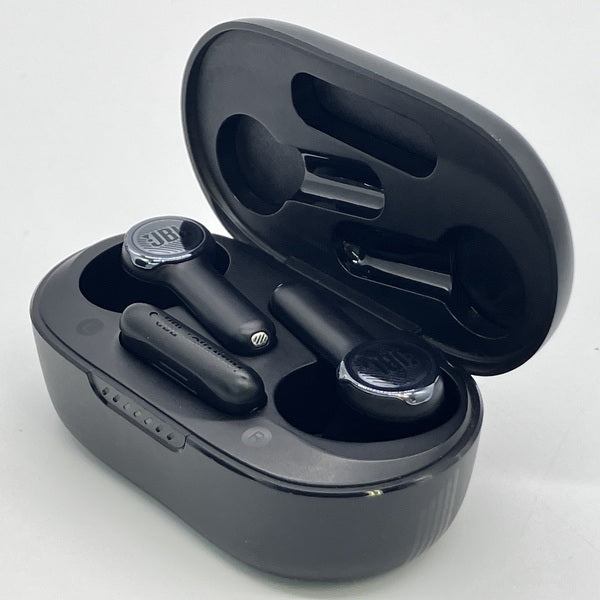 【中古】QUANTUM TWS ブラック 【JBLQUANTUMTWSBLK】【秋葉原】