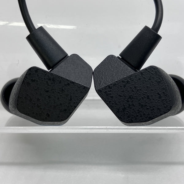 【中古】A2000【秋葉原】