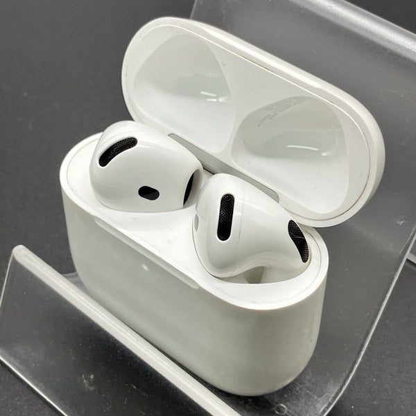 【中古】AirPods 4 MXP93J/A（アクティブノイズキャンセリング搭載）【日本橋】