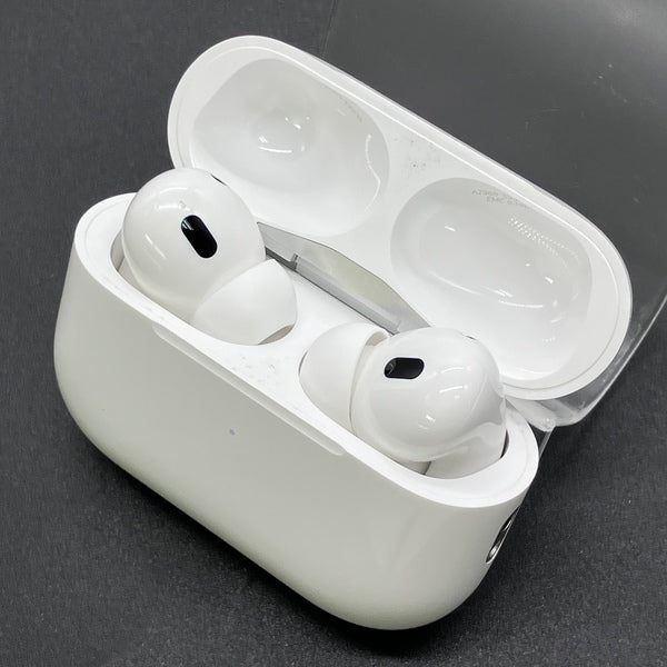 【中古】MagSafe充電ケース(USB-C)付きAirPods Pro(第2世代) MTJV3JA【秋葉原】